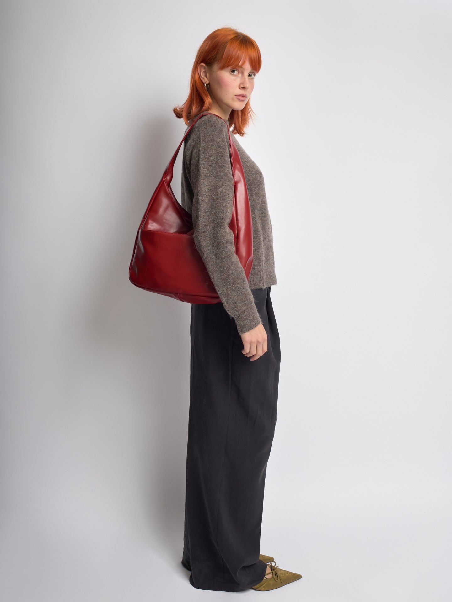 Simple Vegan Hobo Shoulder Bag - Empty Design