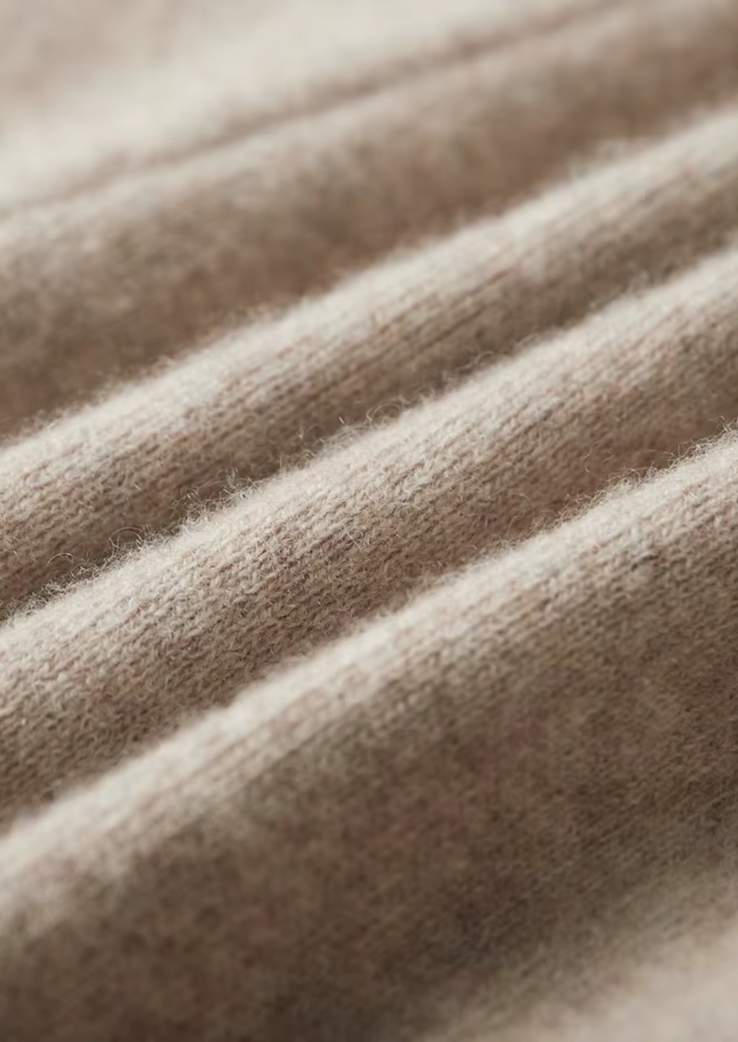 Luxurious Extra-Fine Merino Wool Luzzo Collection