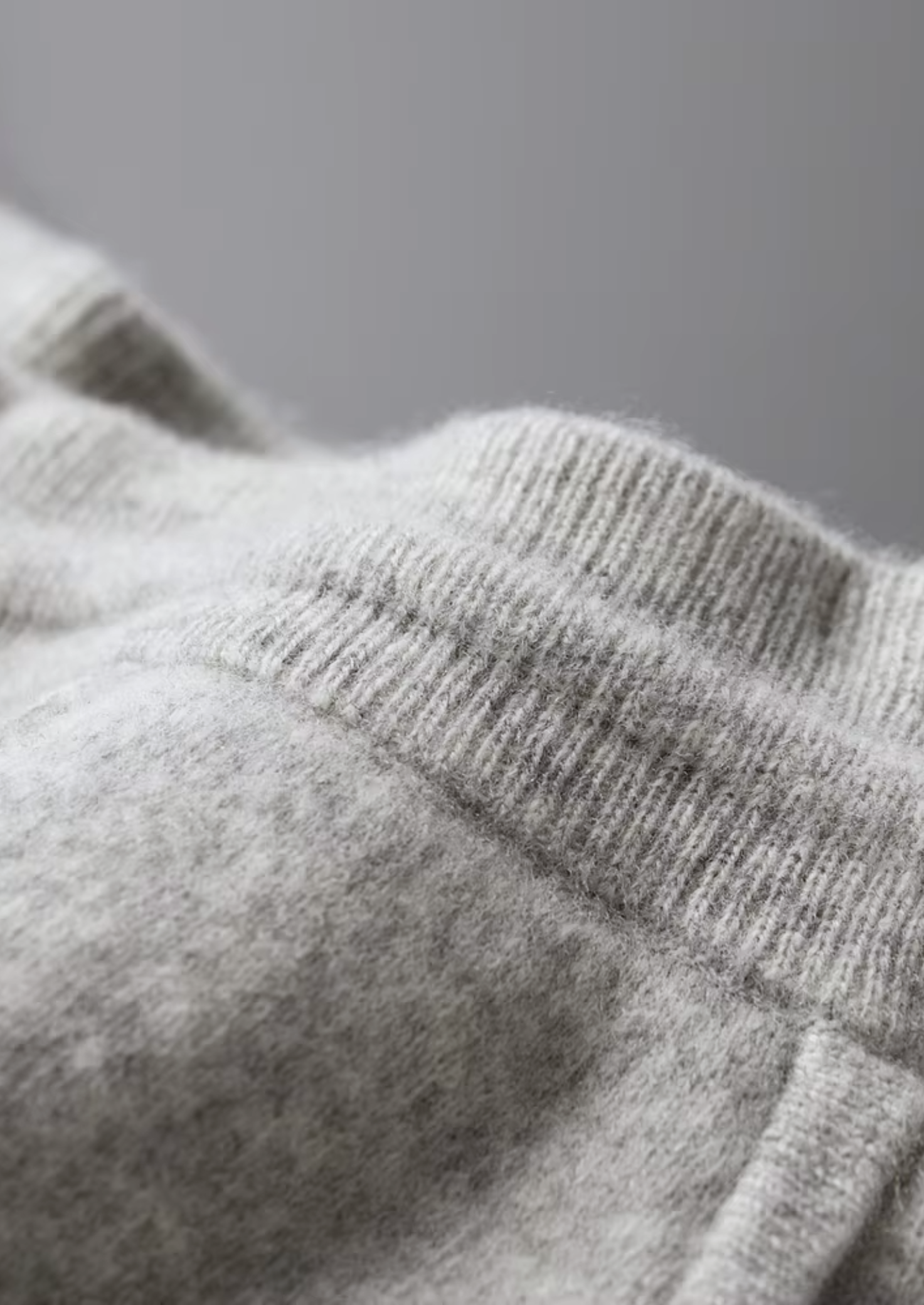 Premium Extra-Fine Merino Wool Two-Tone Set
