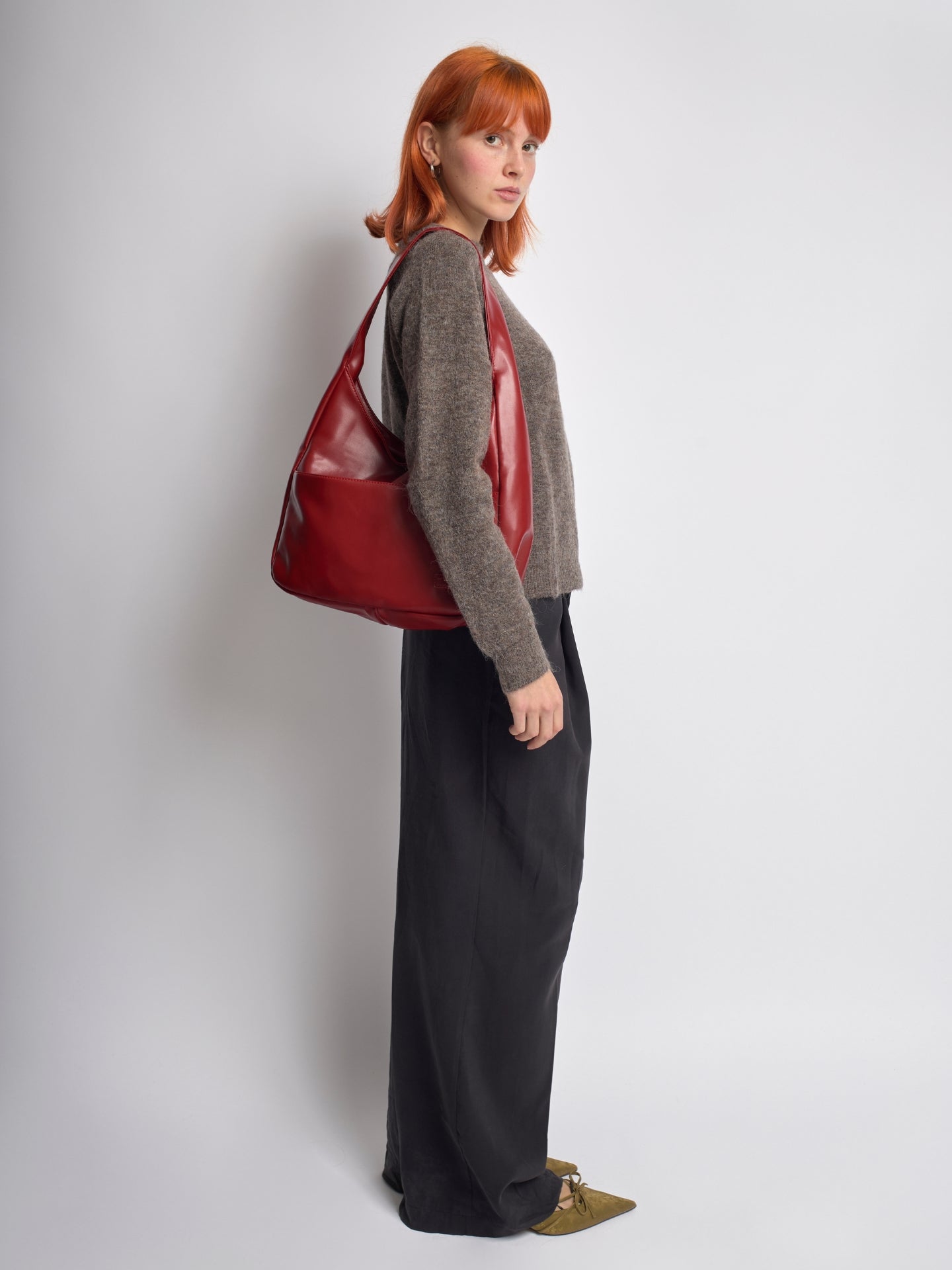 Simple Vegan Hobo Shoulder Bag - Empty Design