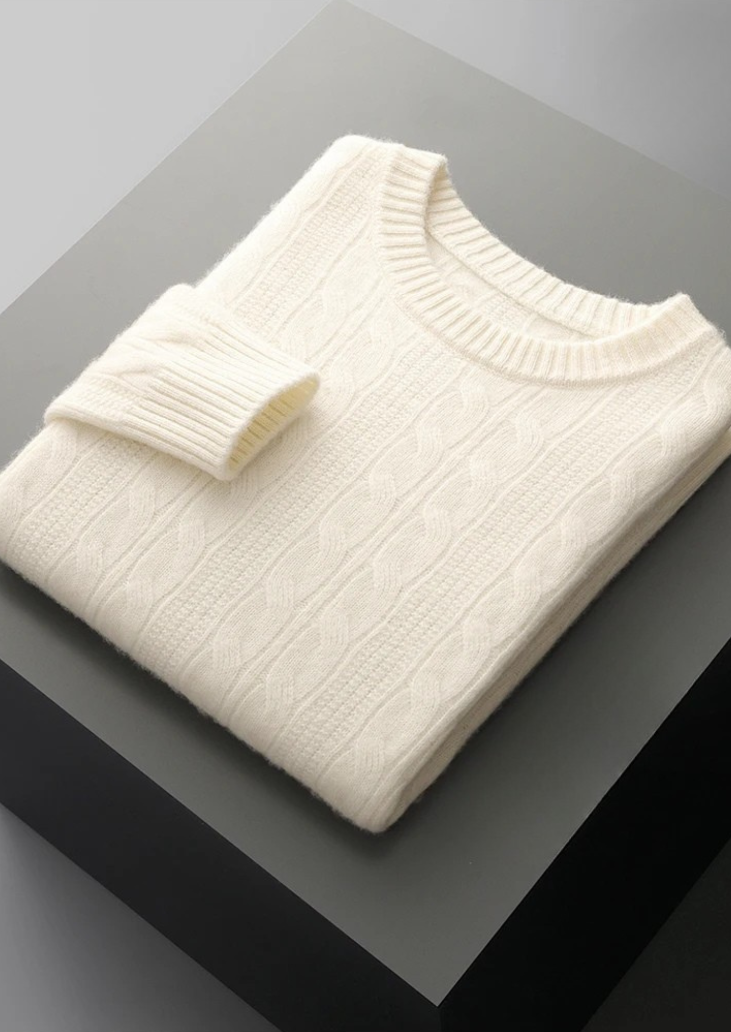 Premium Extra-Fine Merino Wool Cable Knit Crewneck