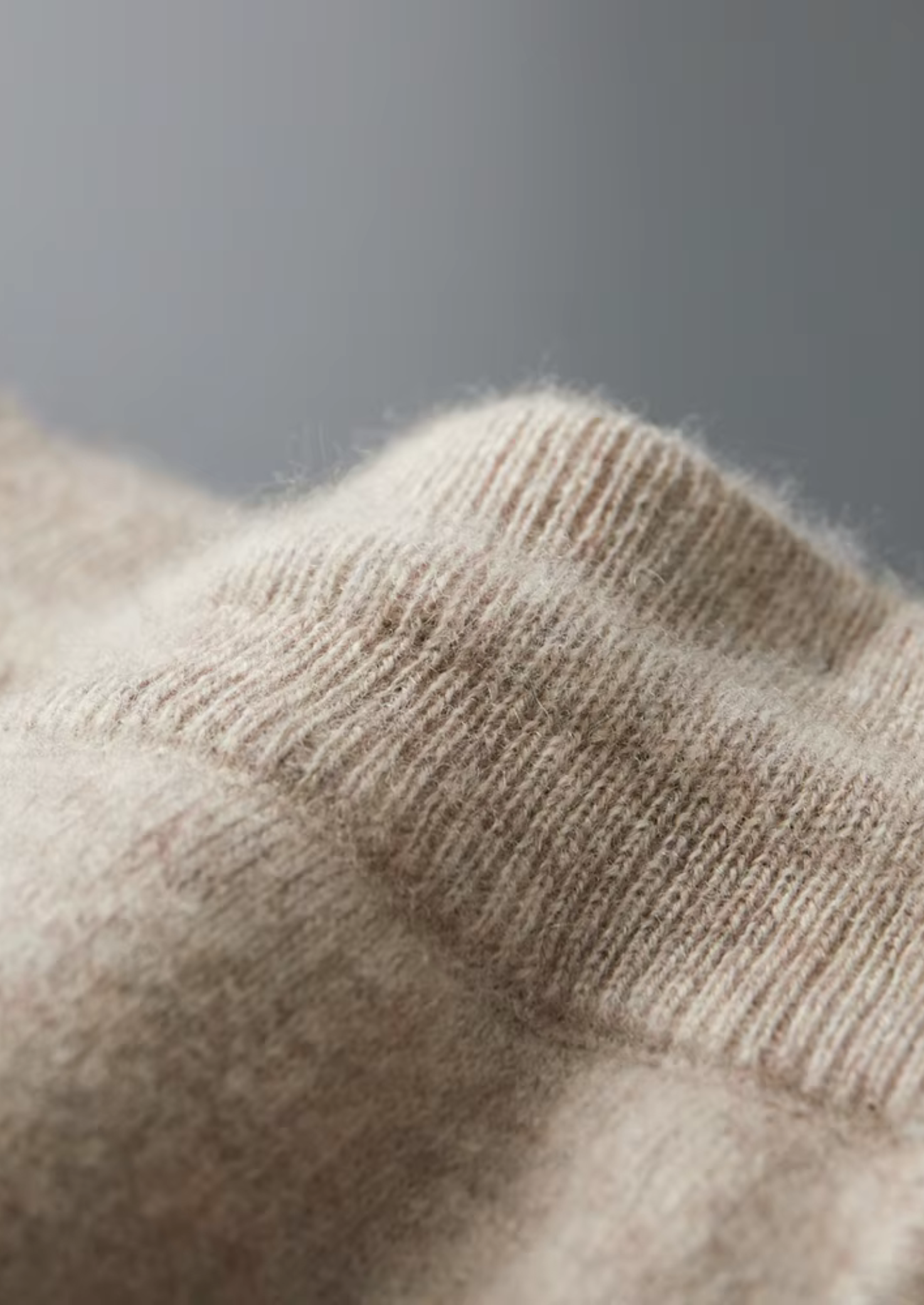 Luxurious Extra-Fine Merino Wool Luzzo Collection