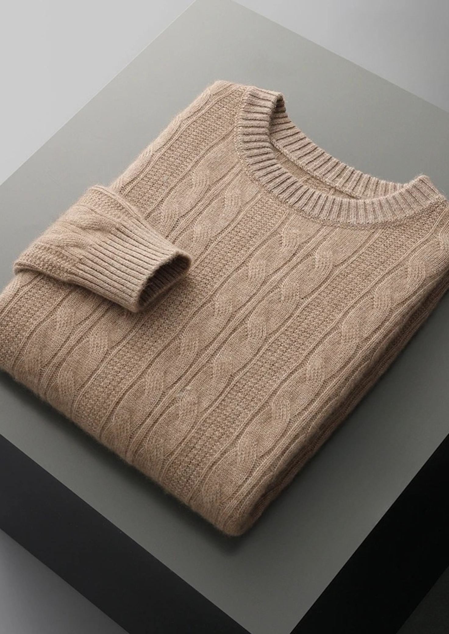 Premium Extra-Fine Merino Wool Cable Knit Crewneck