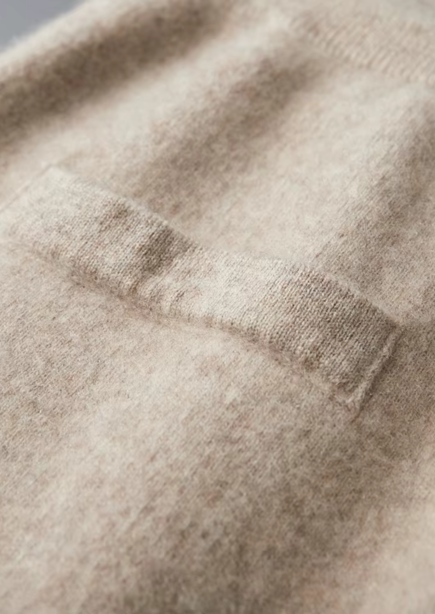 Luxurious Extra-Fine Merino Wool Luzzo Collection