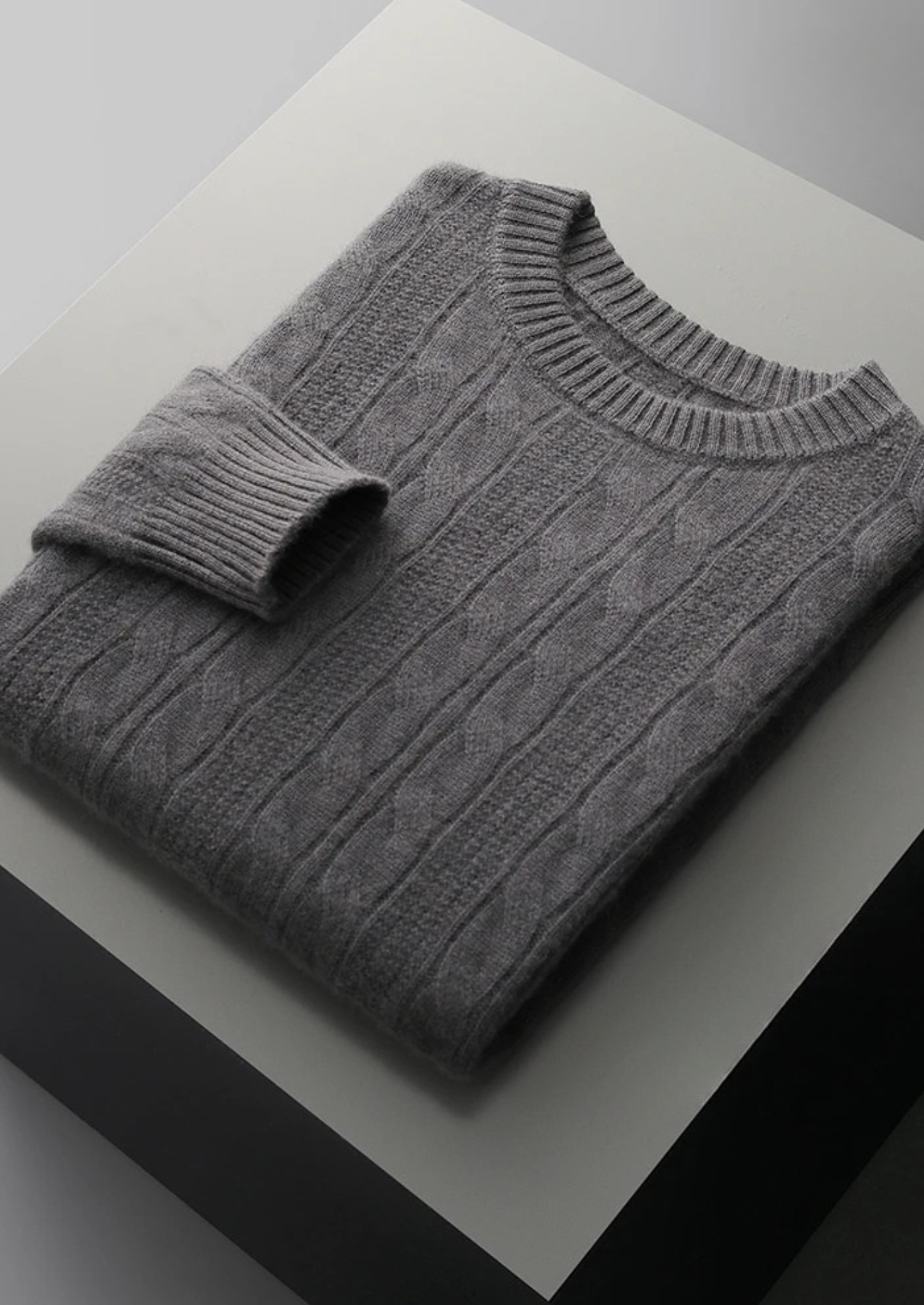 Premium Extra-Fine Merino Wool Cable Knit Crewneck