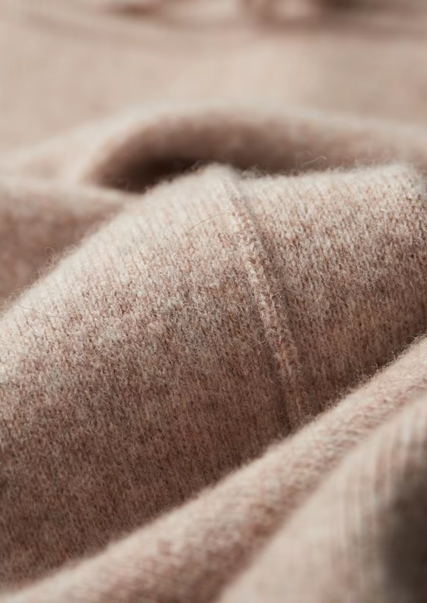 Premium Extra-Fine Merino Wool Vesco Set