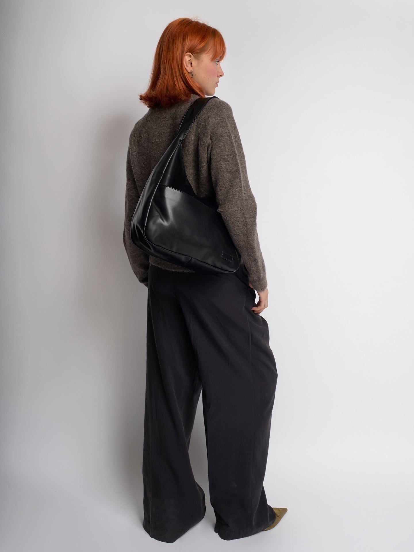 Simple Vegan Hobo Shoulder Bag - Empty Design