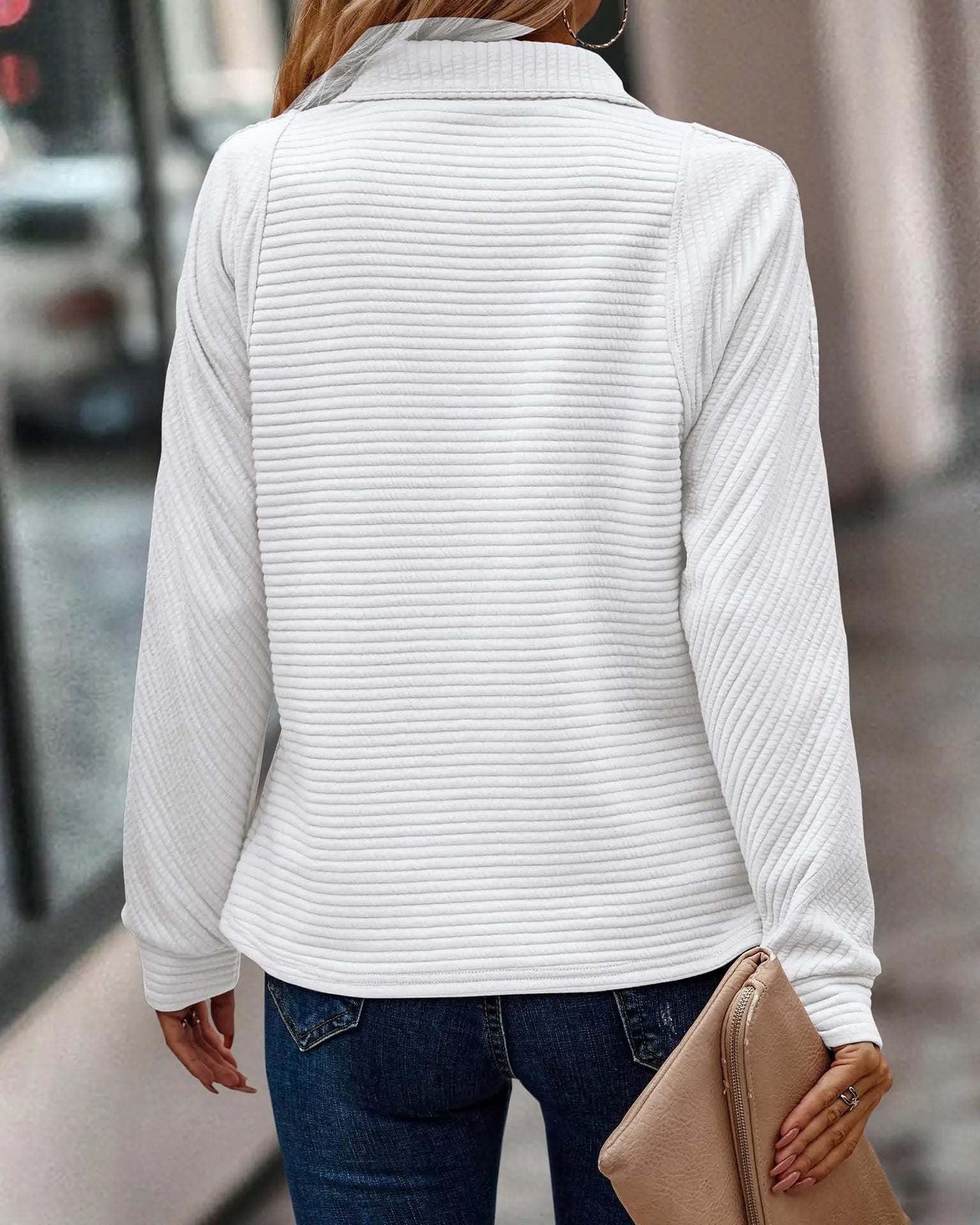 Elegant Women's Knitted Jumper with Zip Closure
