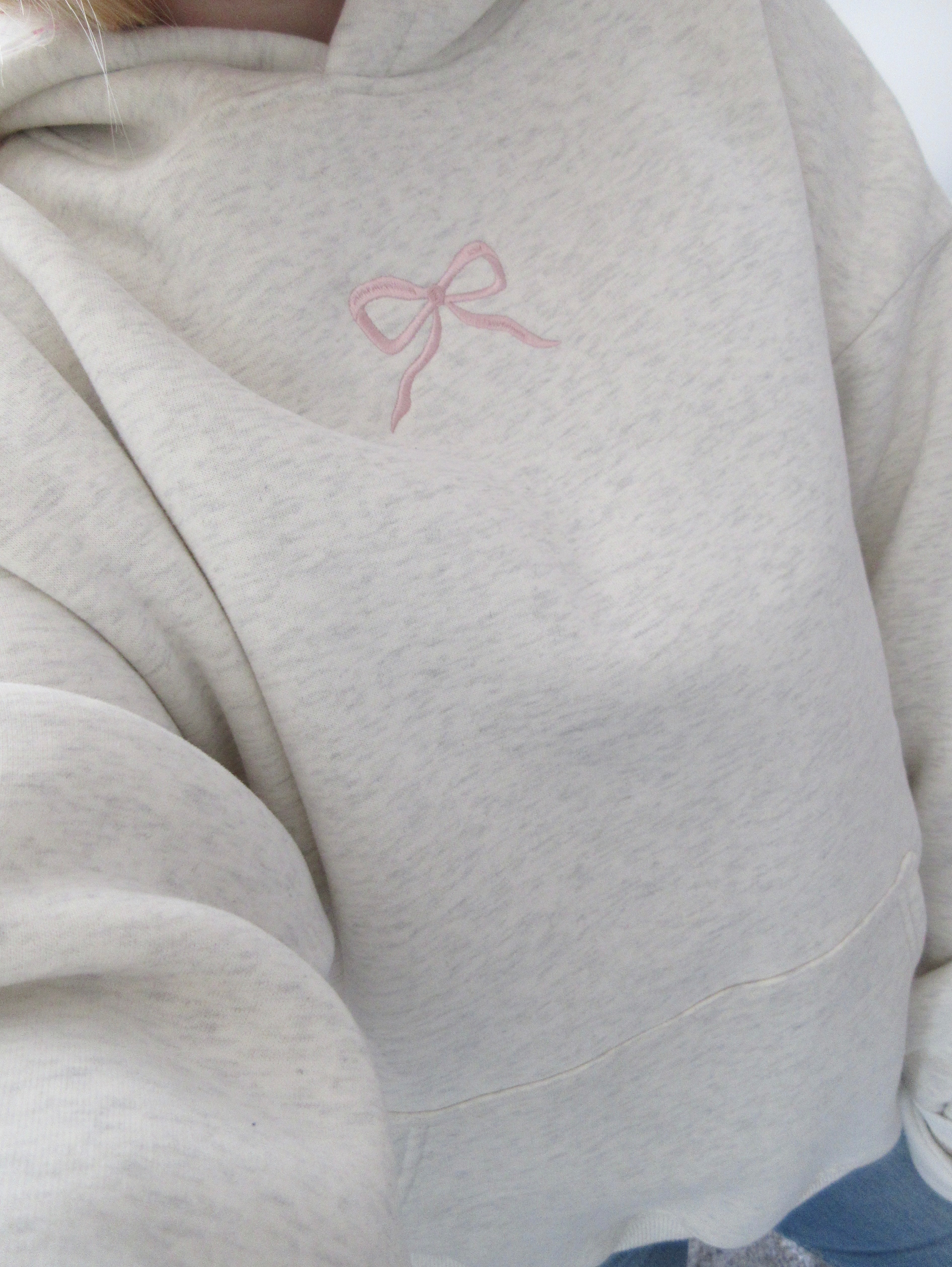 Yvonne - Bow-Embellished Oversized Hoodie