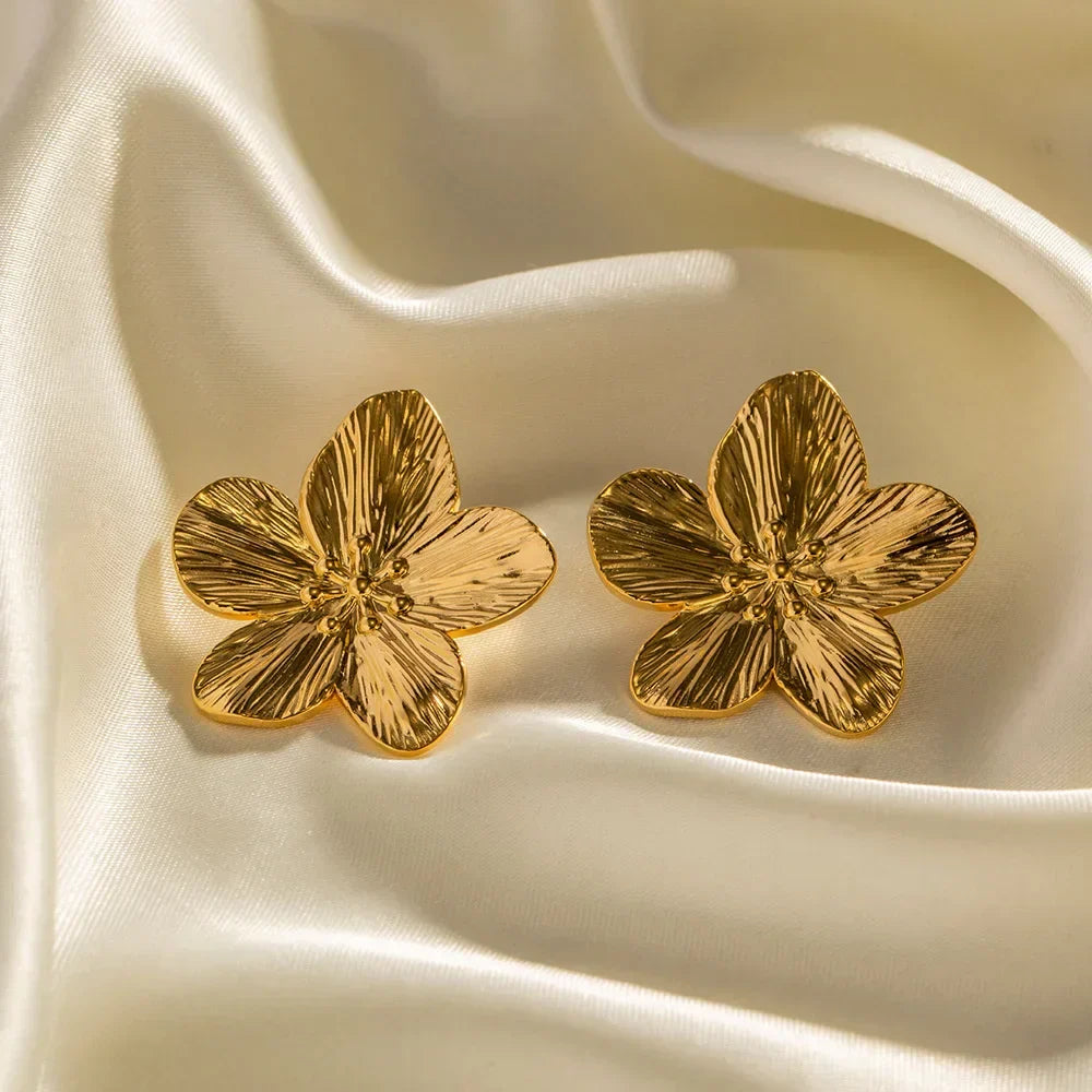 Sterre - Opulent Gold Floral Earrings