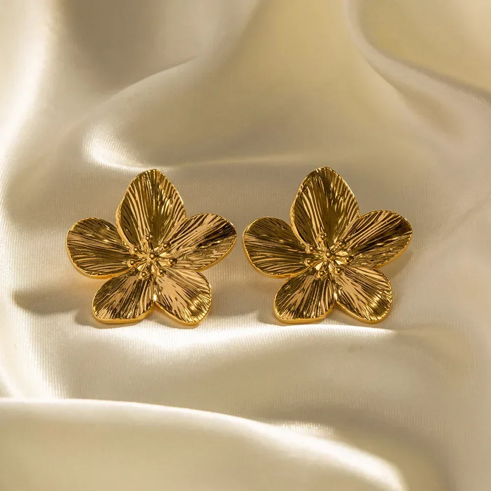 Sterre - Opulent Gold Floral Earrings