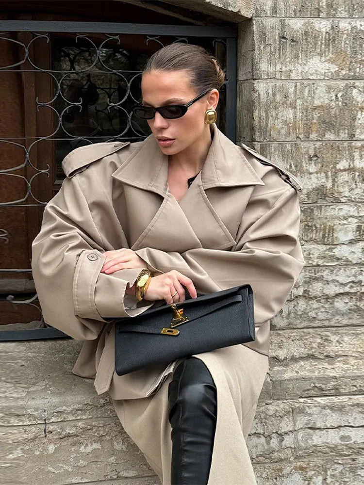 Retro Women's Trench Coat with Turn-Down Collar and Shoulder Pads - Chic Outerwear for Women