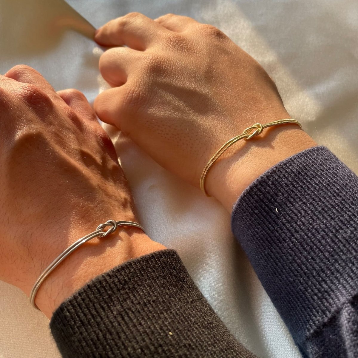 Nova - Heartfelt Love Knot Bracelet