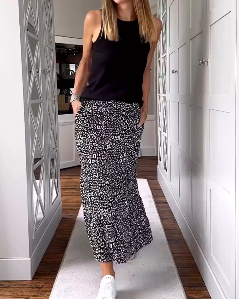 Relaxed Fit Printed Maxi Skirt