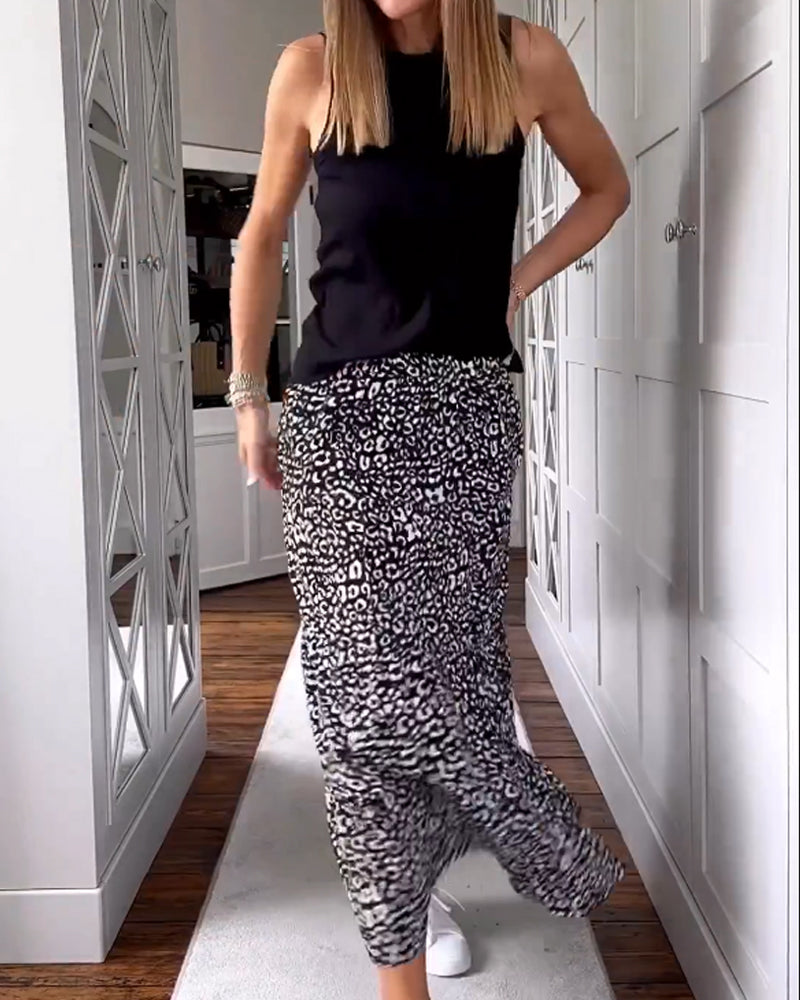 Relaxed Fit Printed Maxi Skirt