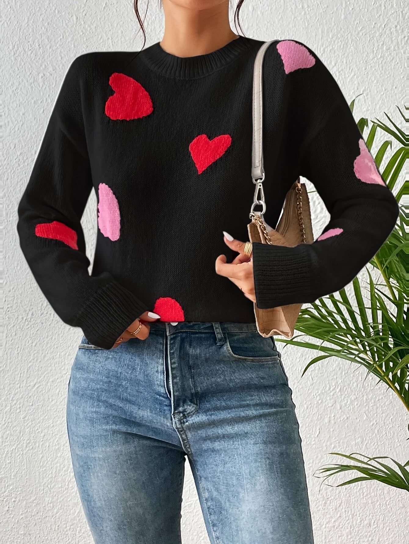 Elise | Women's Round Neck Sweater with Heart Pattern