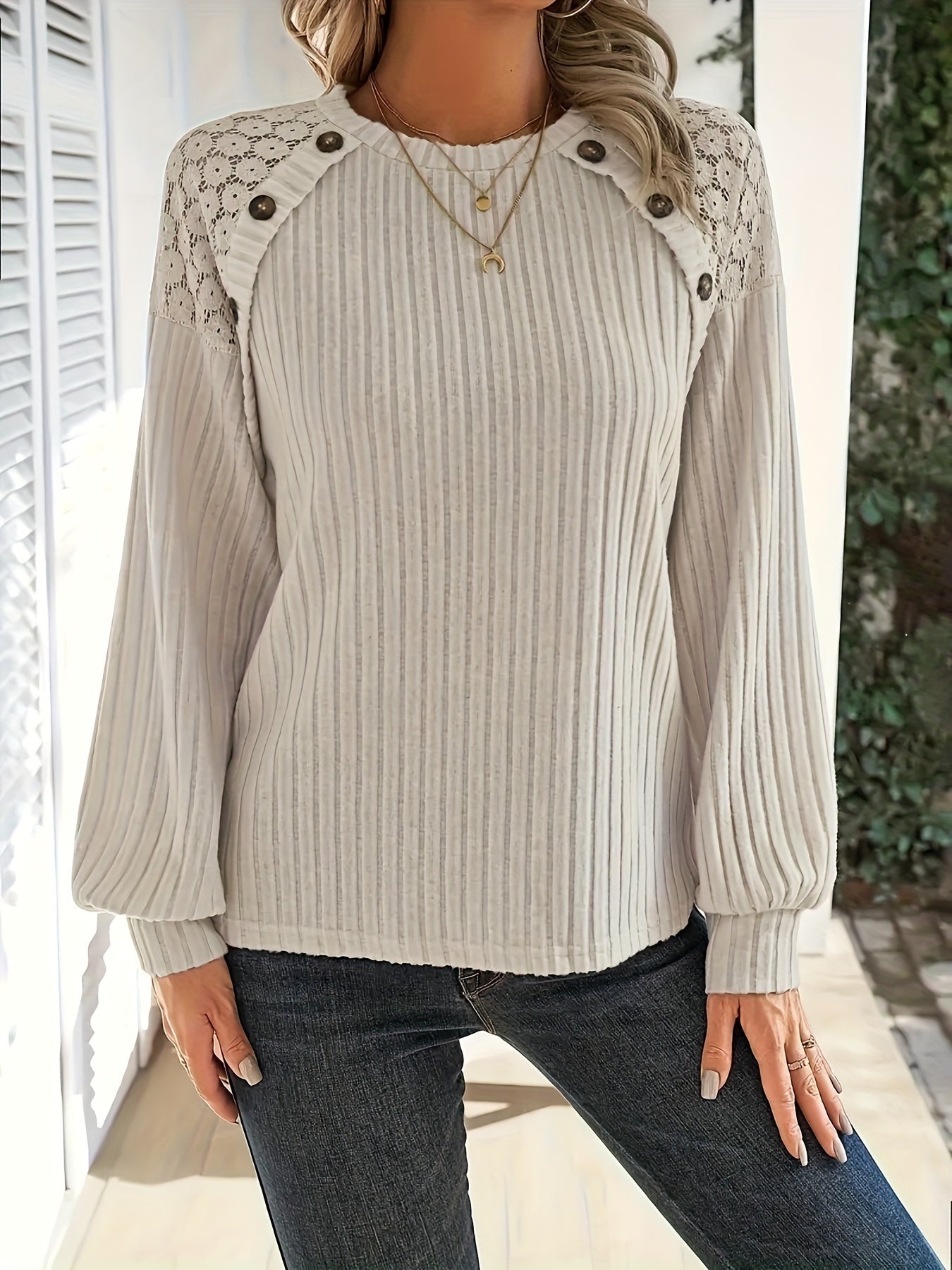 Emma | Stylish Polyester Women's Sweatshirt with Lace Shoulder Details and Button Accents