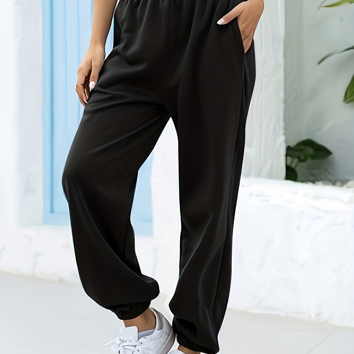 Femke | Classic High-Waisted Elastic Joggers