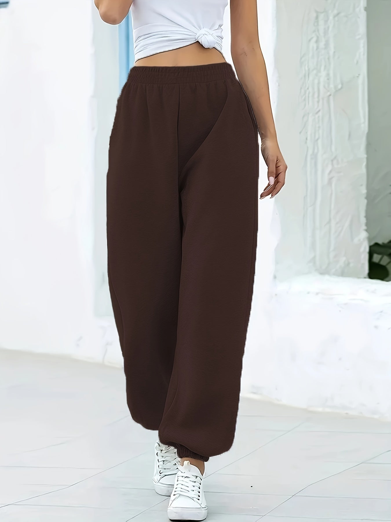 Femke | Classic High-Waisted Elastic Joggers