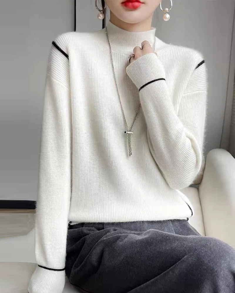 Jaq | Chic Minimalist Women's Turtleneck