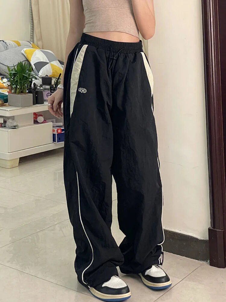 Lune | Vintage-Inspired Wide Leg Trousers with Adjustable Drawstring