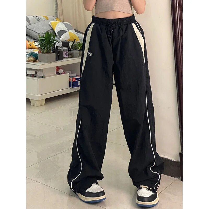 Lune | Vintage-Inspired Wide Leg Trousers with Adjustable Drawstring