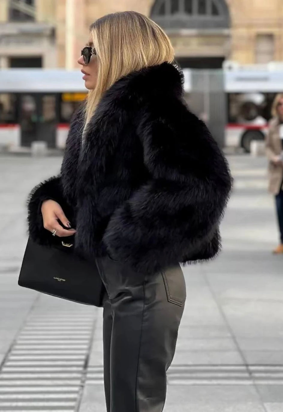 Noa | Cozy Faux Fur Jacket