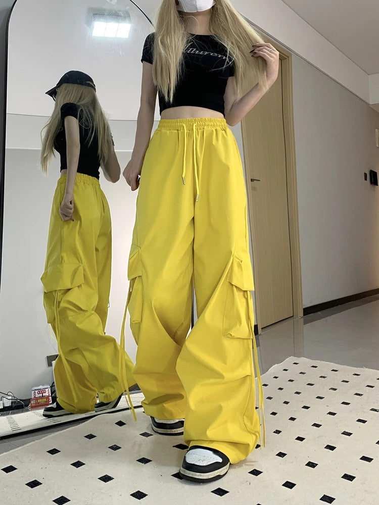 Samantha | Streetwear-Inspired Cargo Trousers