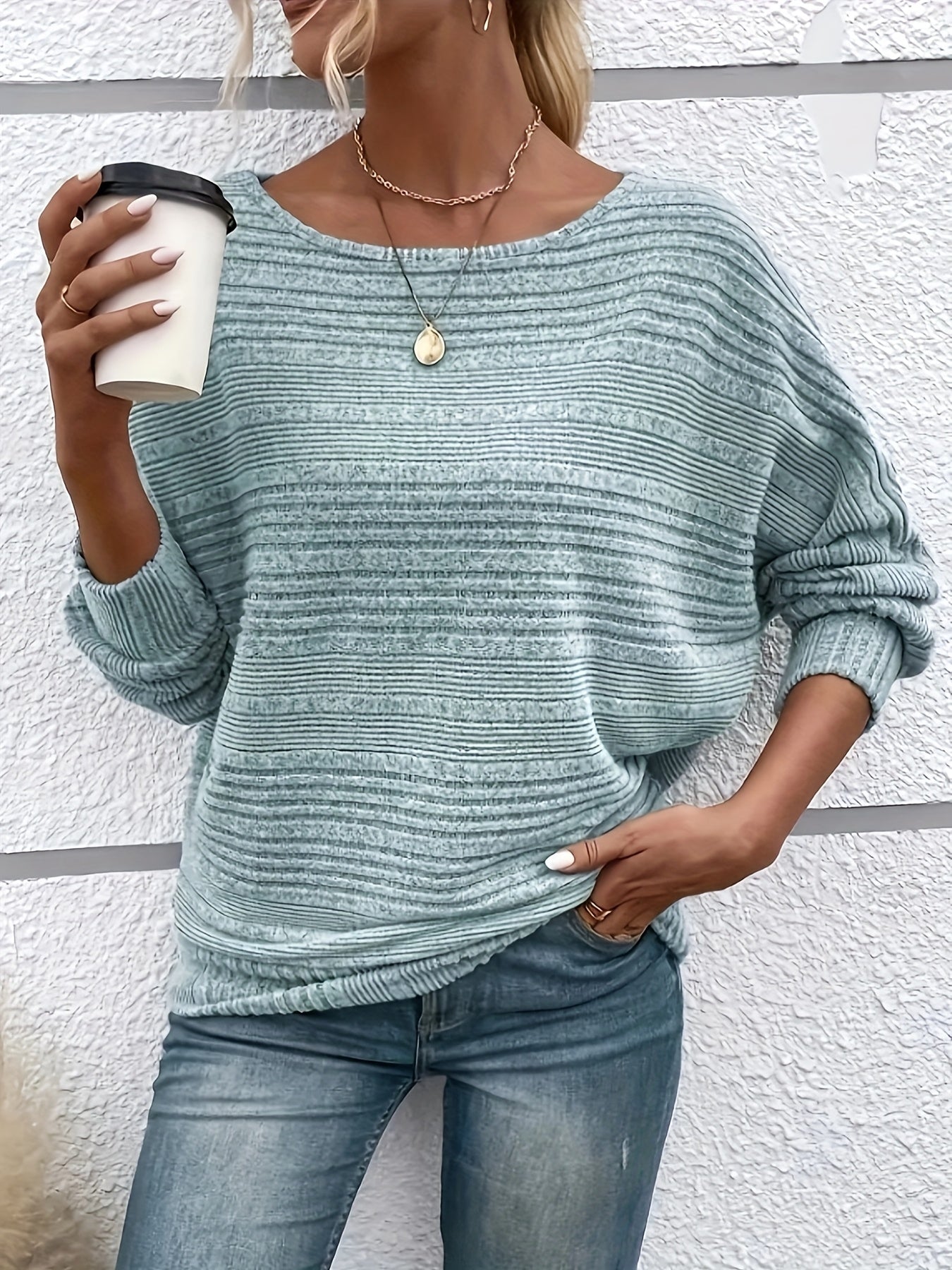 Sophie | Simple Casual Pullover with Round Neck and Flared Sleeves