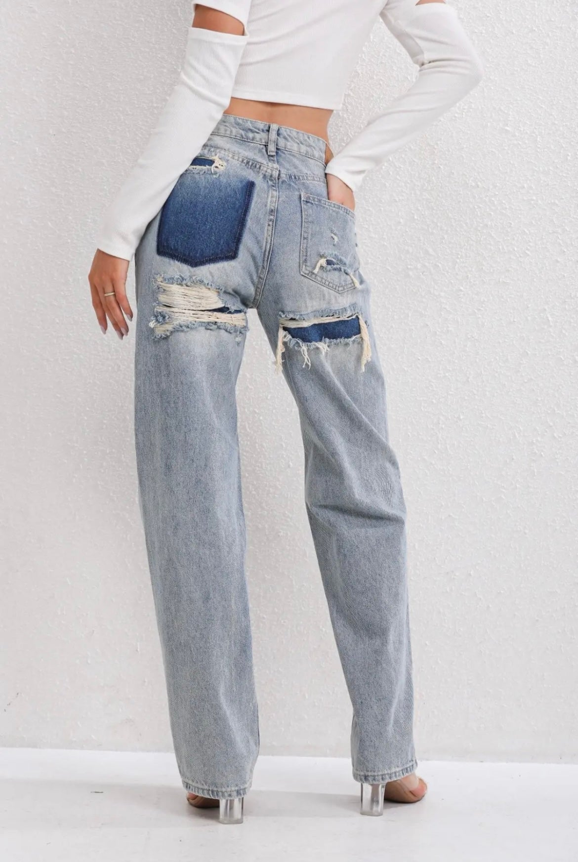 Maja - High-Waisted Distressed Jeans