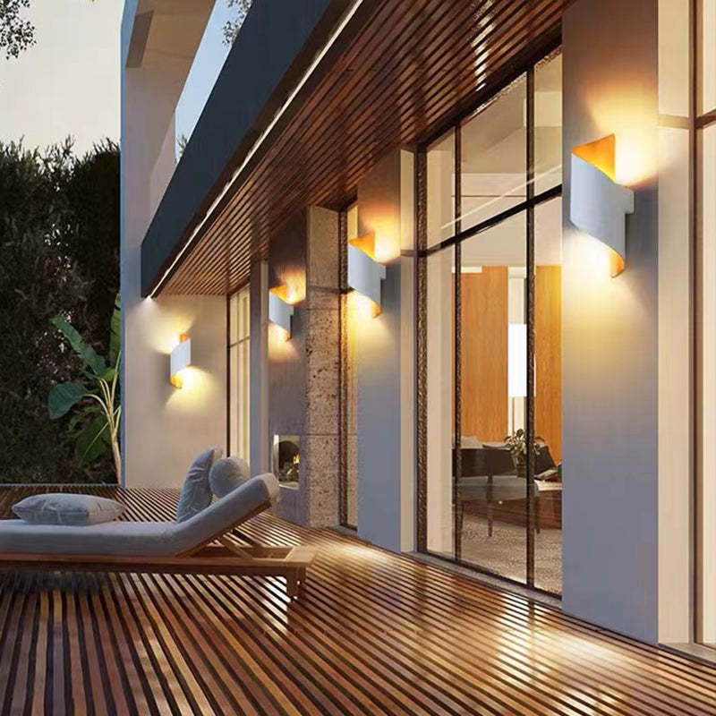 TwistLight Spiral-Shaped Modern LED Wall Lamp