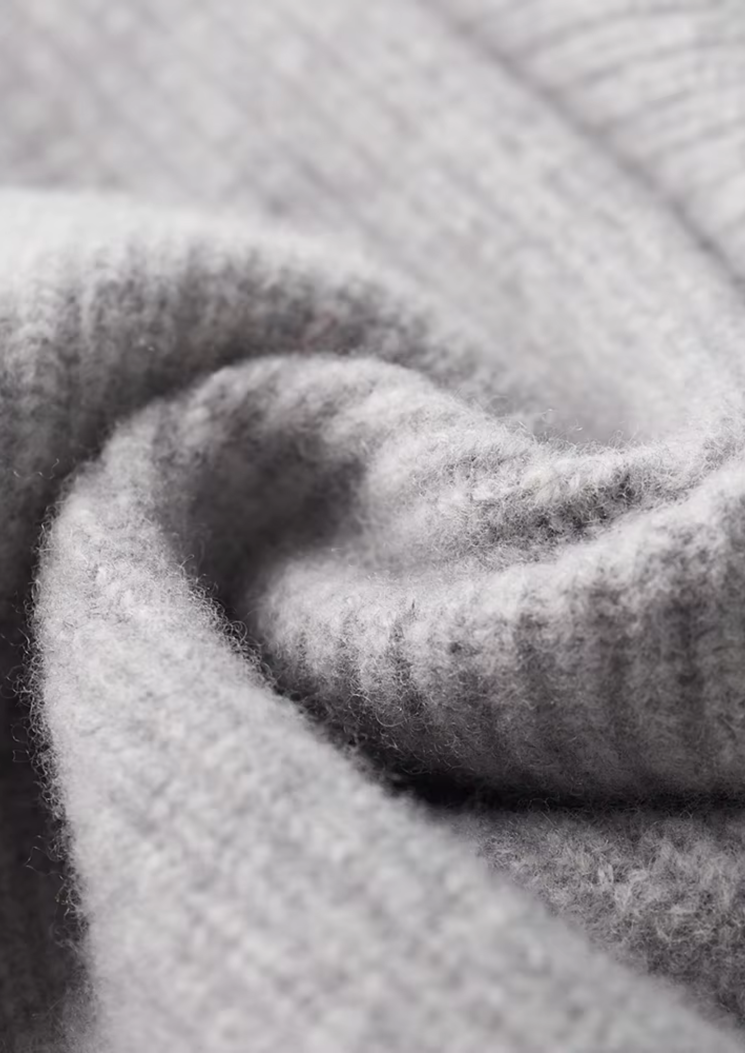 Luxurious Extra-Fine Merino Wool Ribbed Cardigan