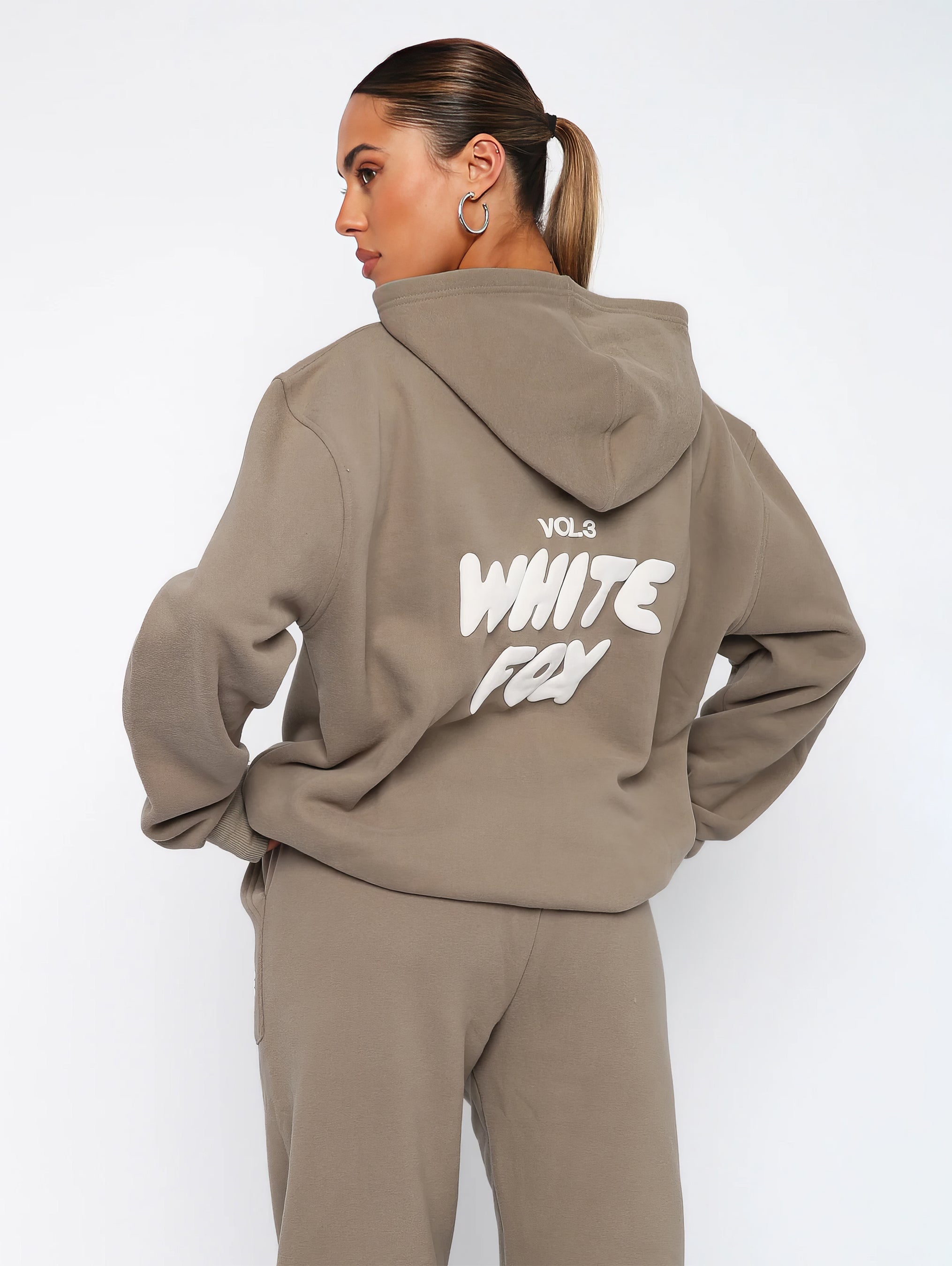 Noa | Stylish Tracksuit
