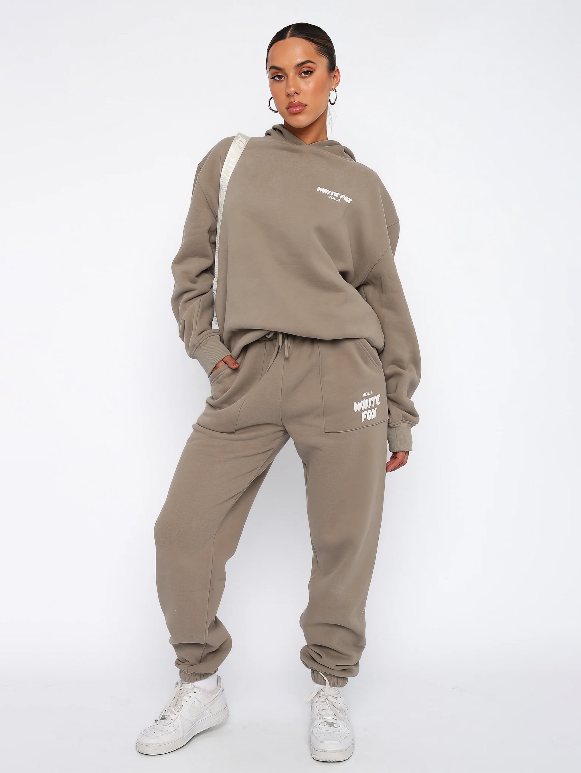 Noa | Stylish Tracksuit