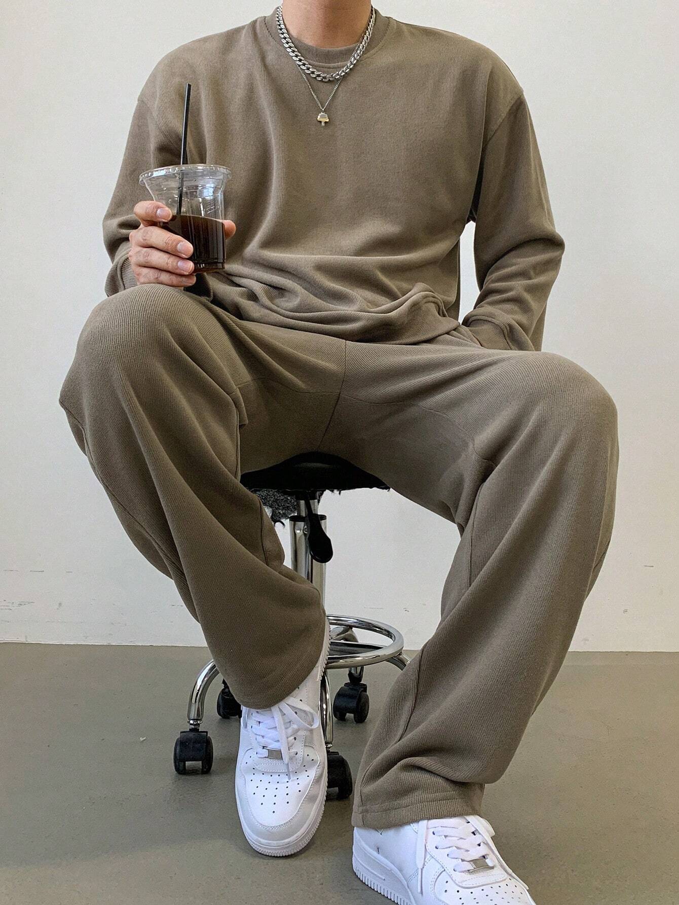 LIVAA Men's Tracksuit Ensemble | Sweatshirt & Pants