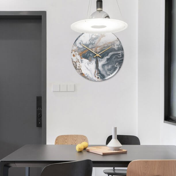 Chic Marble-Finished Table Lamp