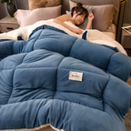 Vorlis - Cozy Fleece Comforter