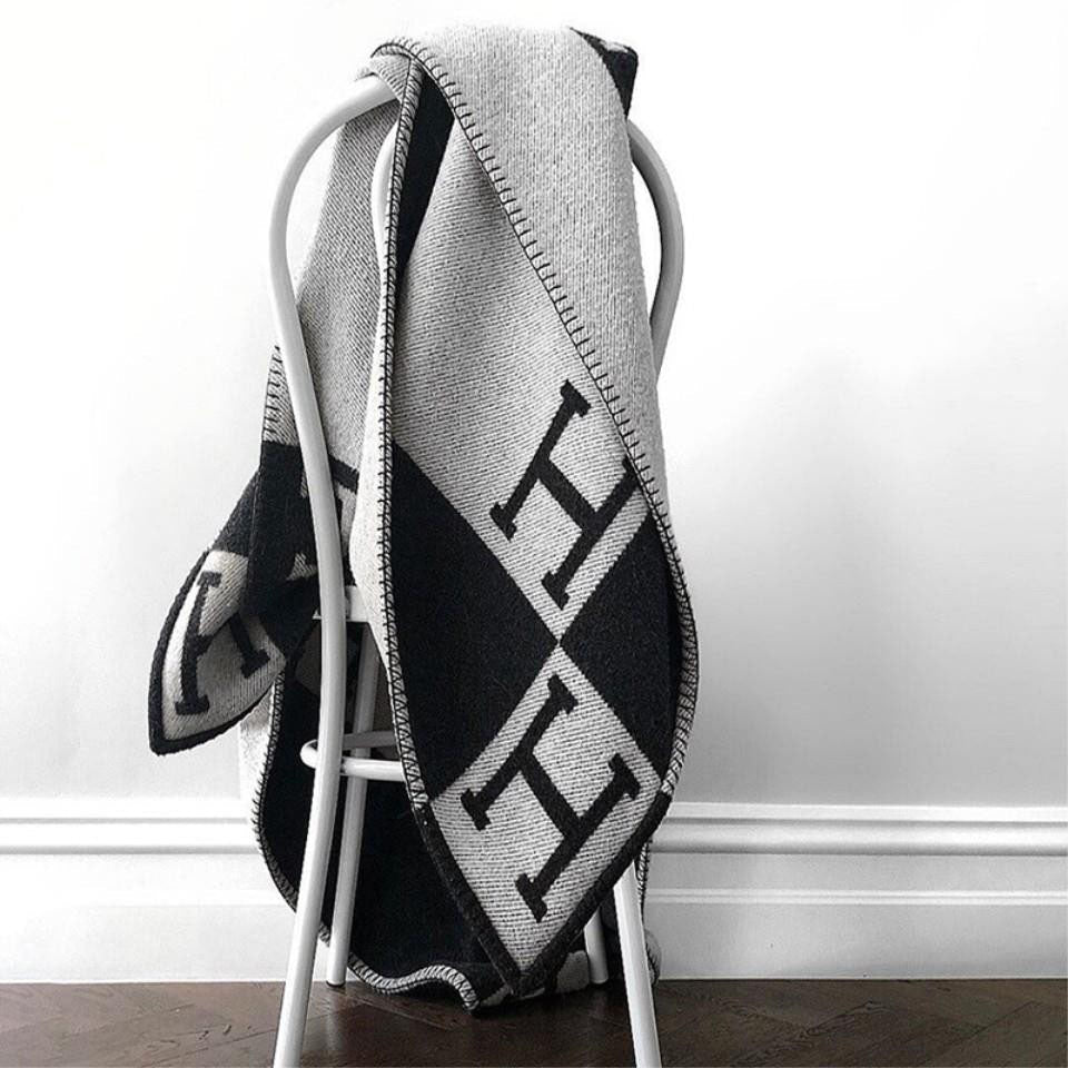 Luxurious Gold Cashmere and Wool Throw Blanket
