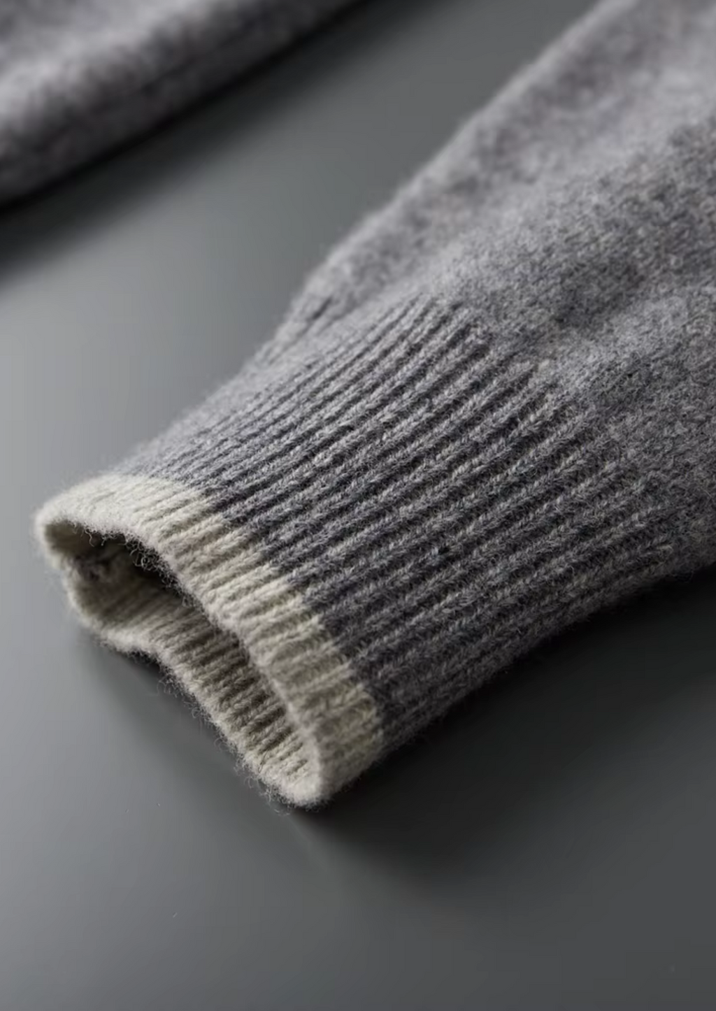Premium Extra-Fine Merino Wool Two-Tone Set
