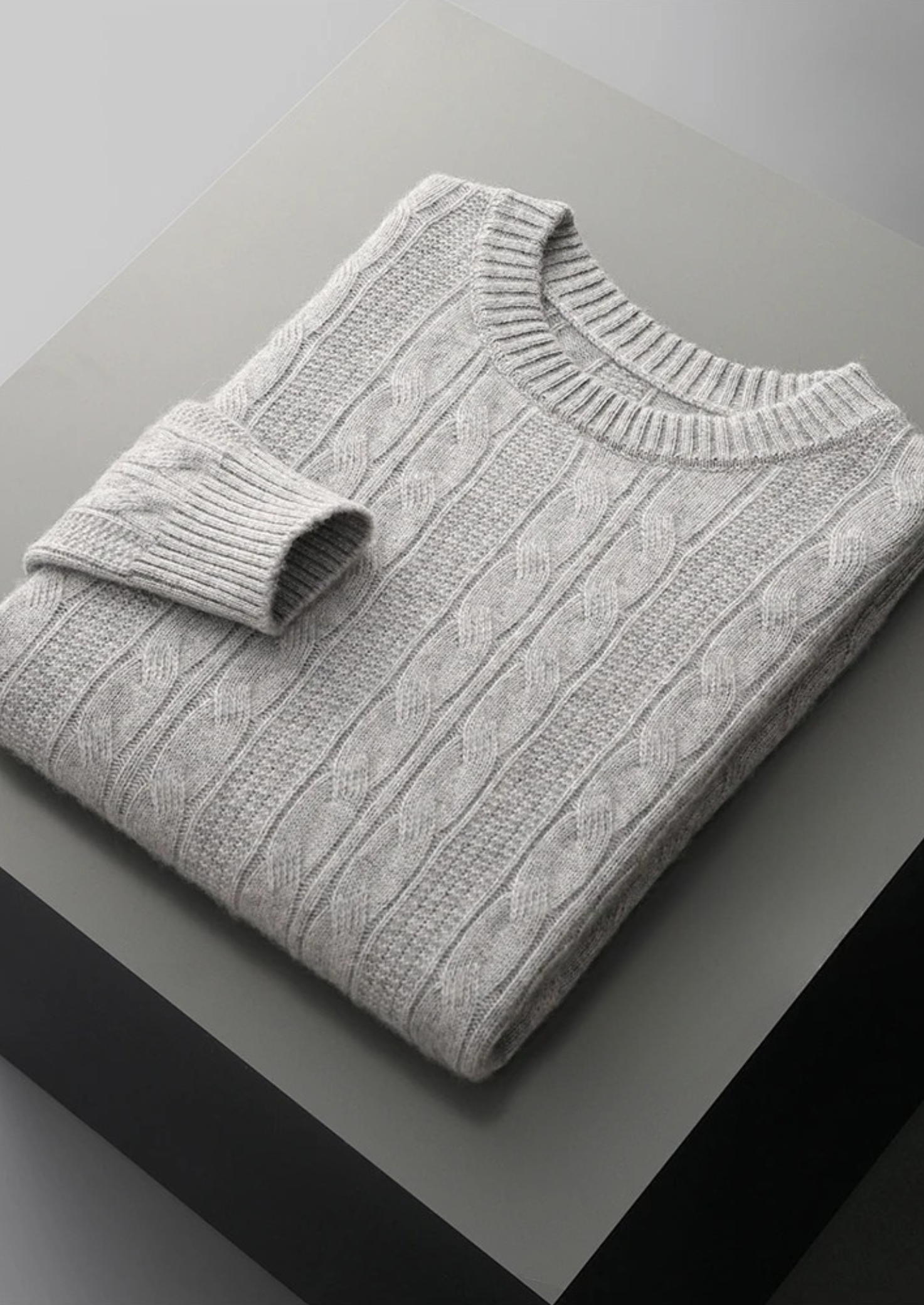 Premium Extra-Fine Merino Wool Cable Knit Crewneck