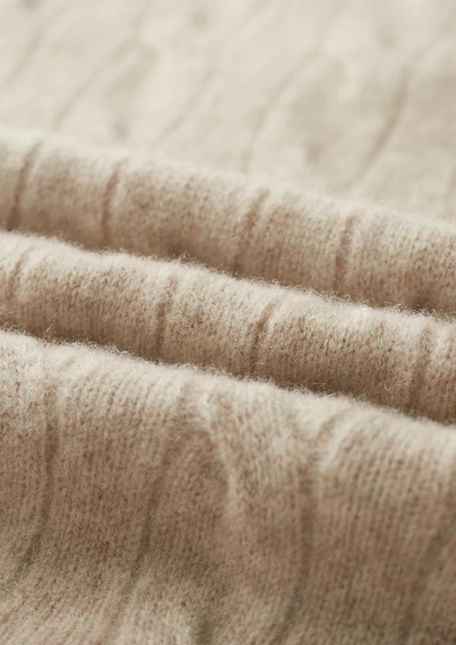 Premium Extra-Fine Merino Wool Cable Knit Half Zip