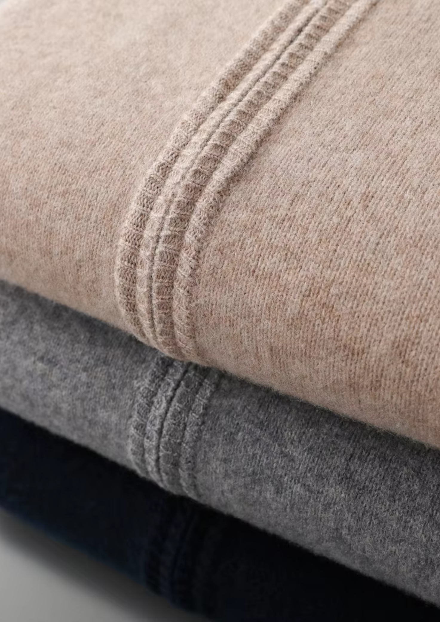 Premium Extra-Fine Merino Wool Tivro Set