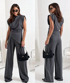 Mette - Stylish Sleeveless Two-Piece Ensemble