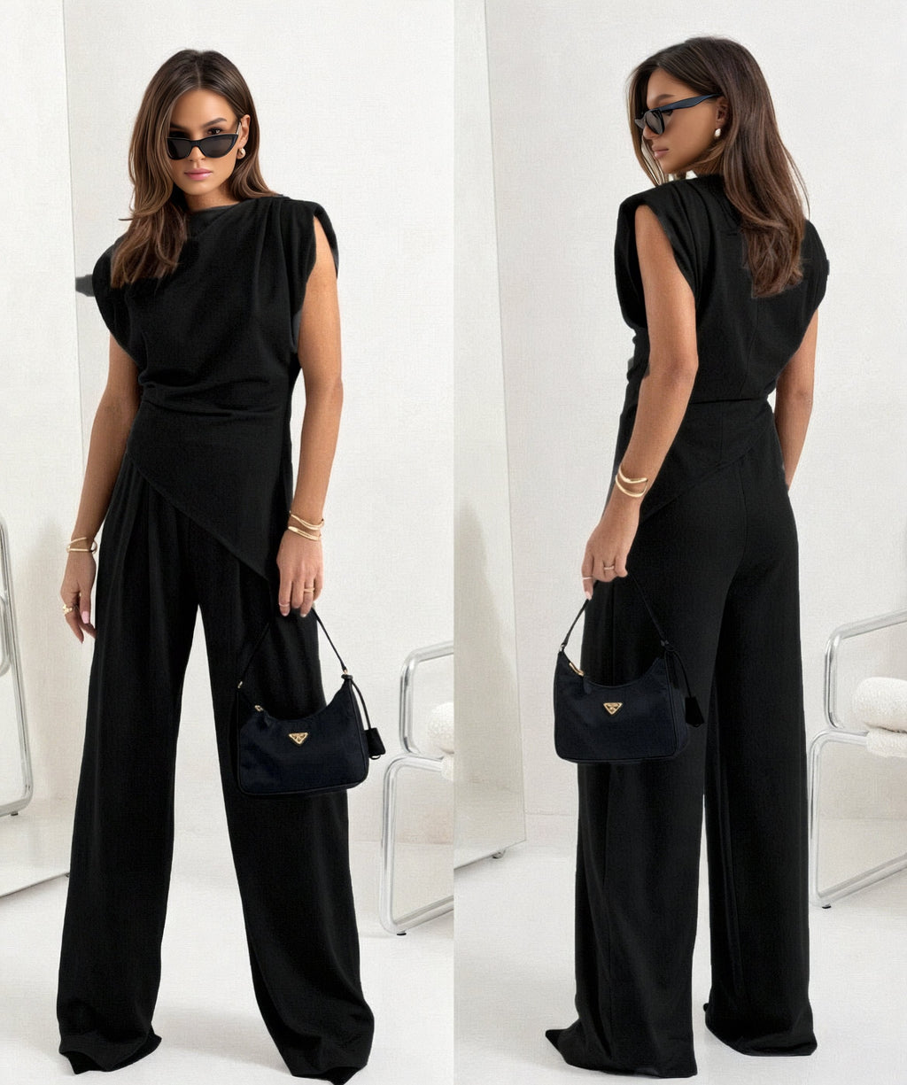 Mette - Stylish Sleeveless Two-Piece Ensemble