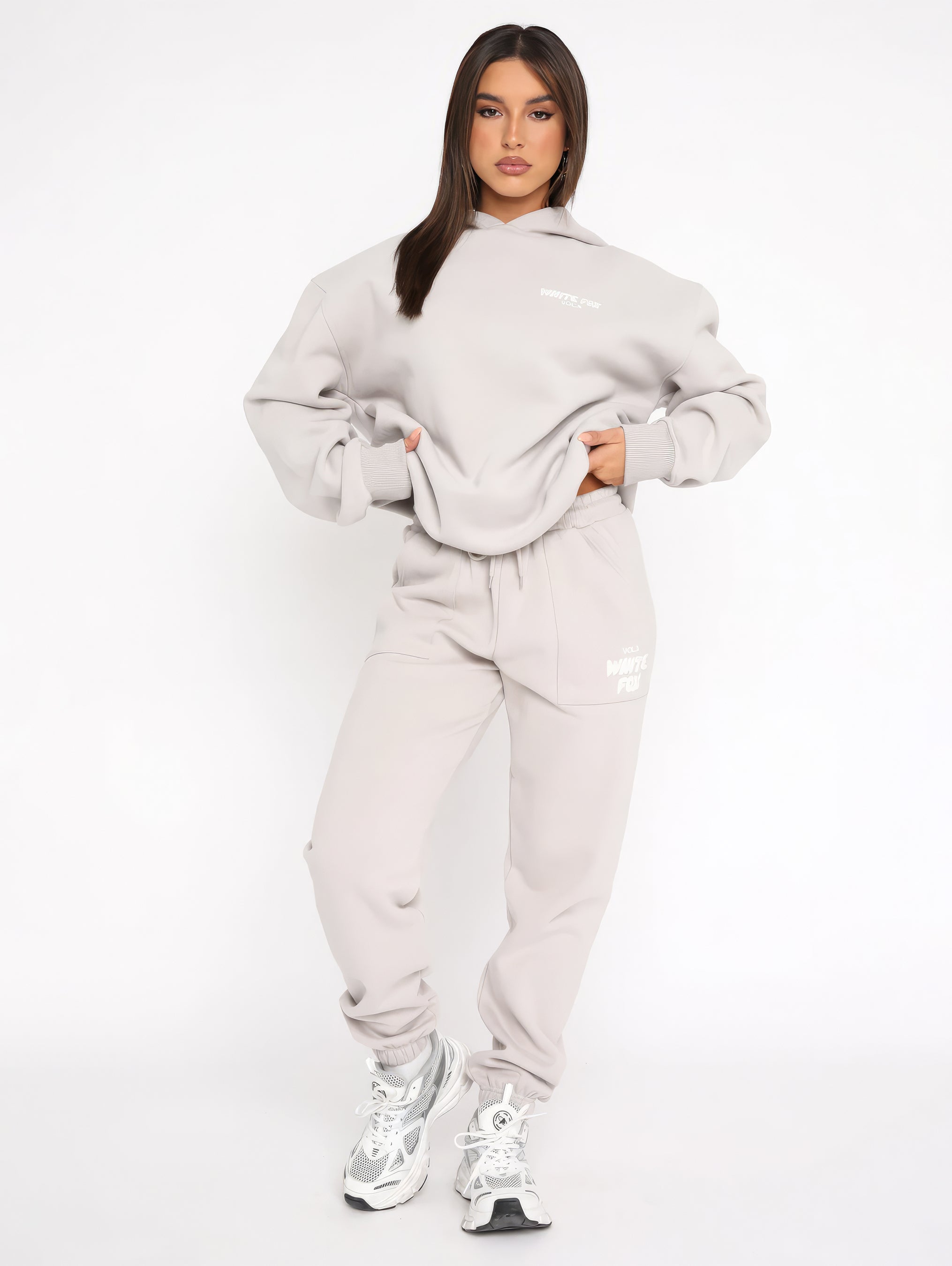 Noa | Stylish Tracksuit