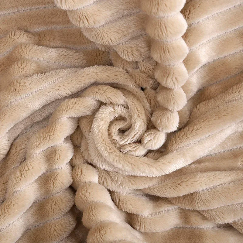 Cozy Velvet Fleece Blanket for Winter Warmth