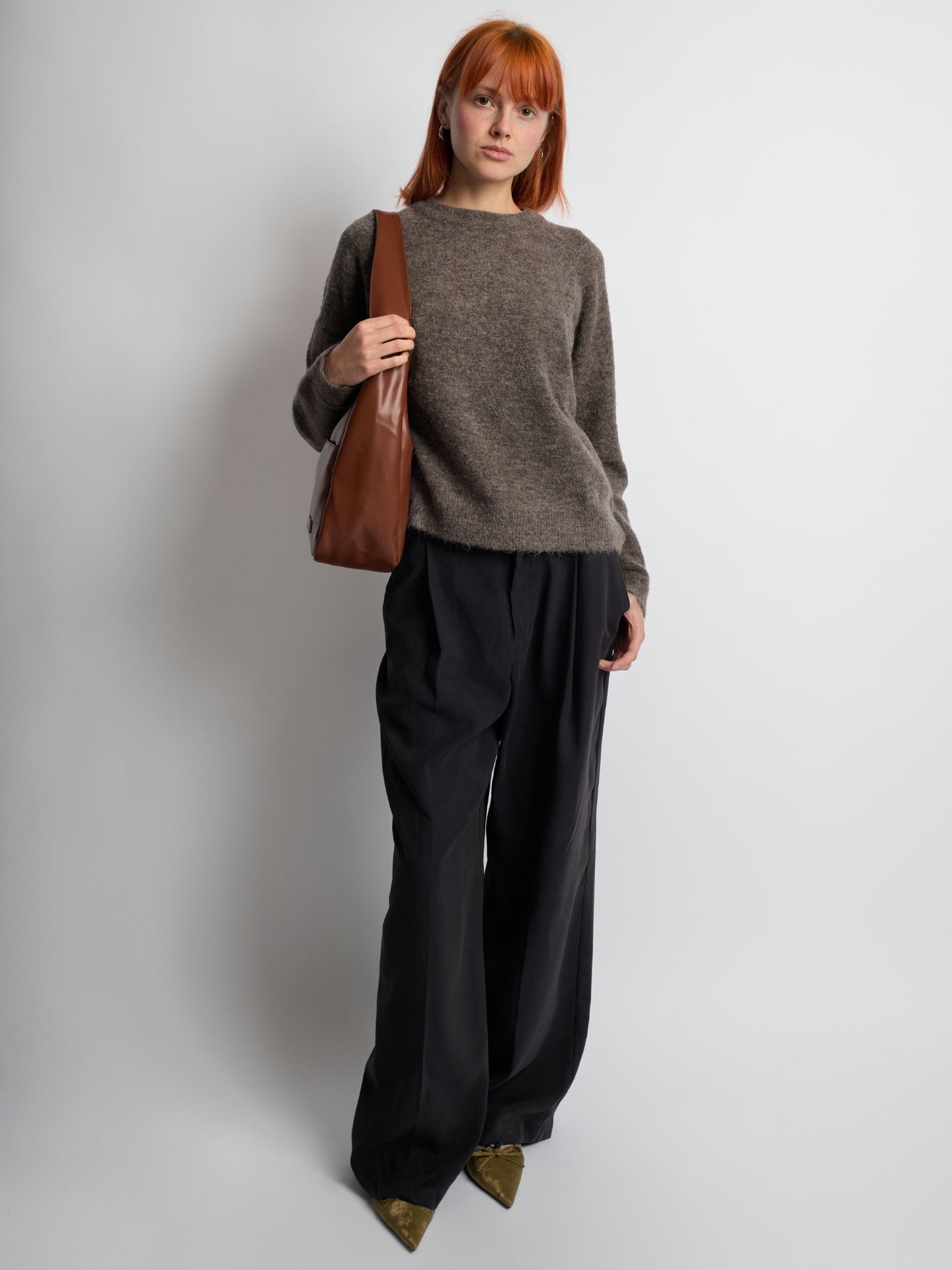 Simple Vegan Hobo Shoulder Bag - Empty Design