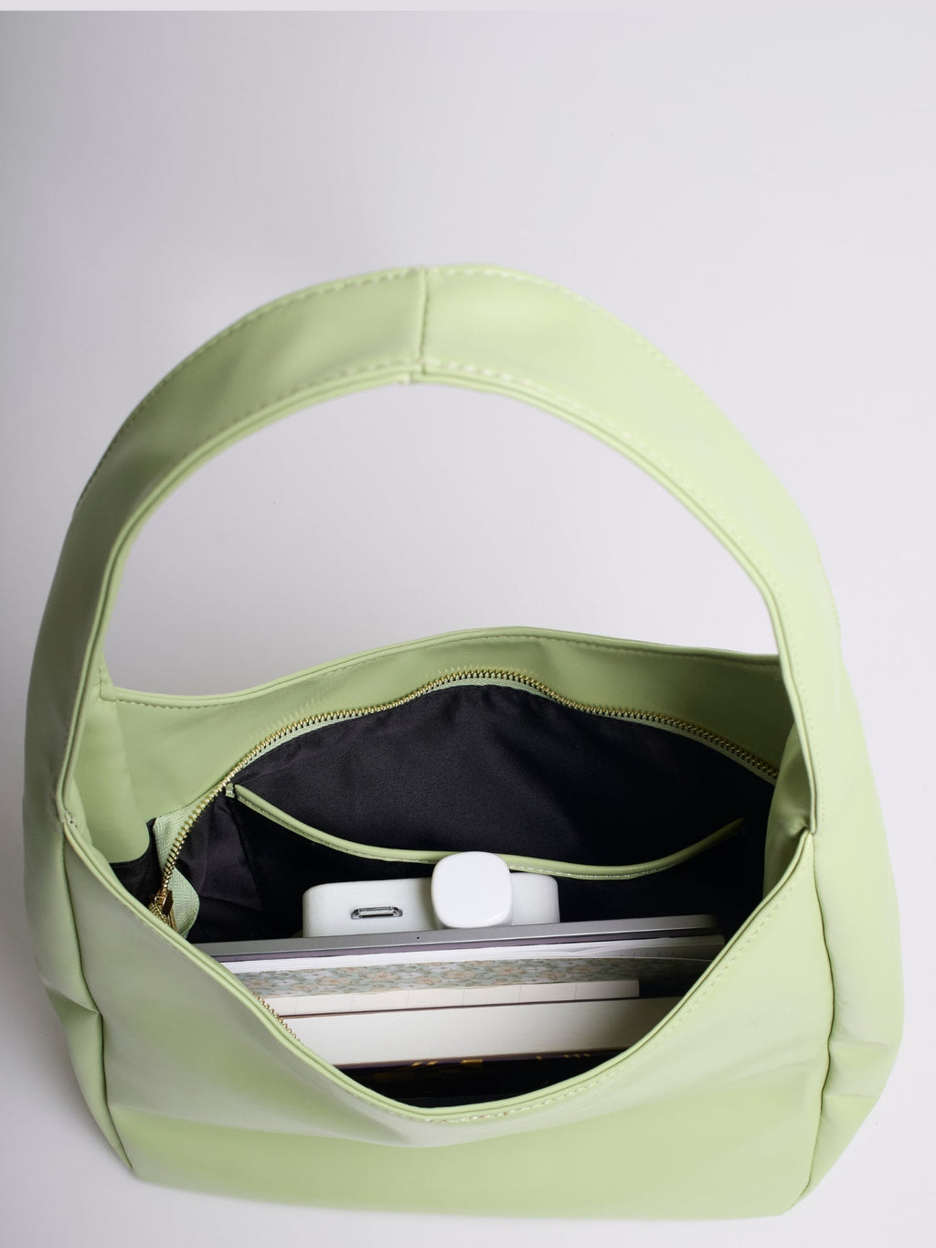 Simple Vegan Hobo Shoulder Bag - Empty Design