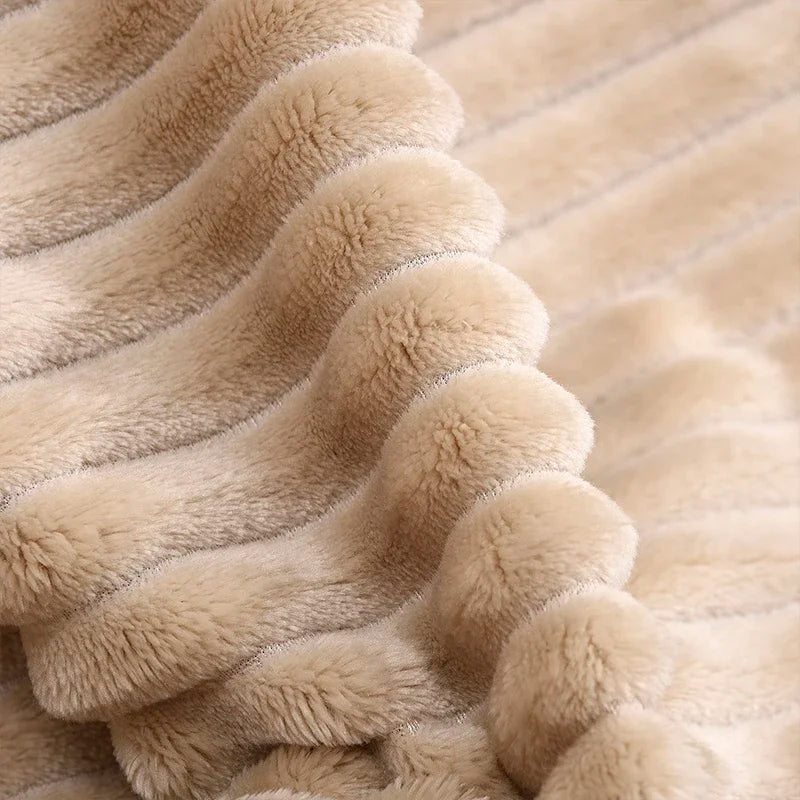 Cozy Velvet Fleece Blanket for Winter Warmth