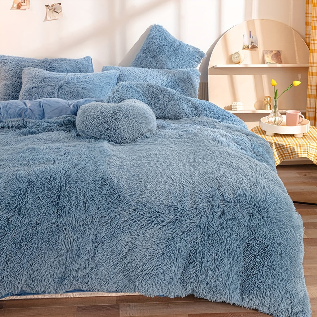 Luxurious Three-Piece Velvet Bedding Set with Soft Velvety Texture